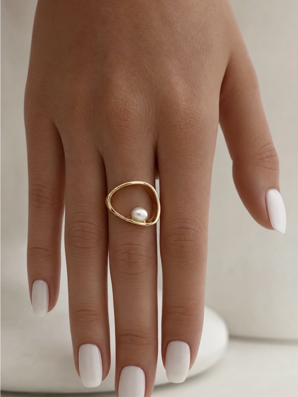 Gold metal Pearl Open Circle Ring